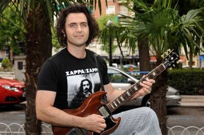 Dweezil Zappa - Net Worth, Age, Height, Birthday, Bio, Wiki!
