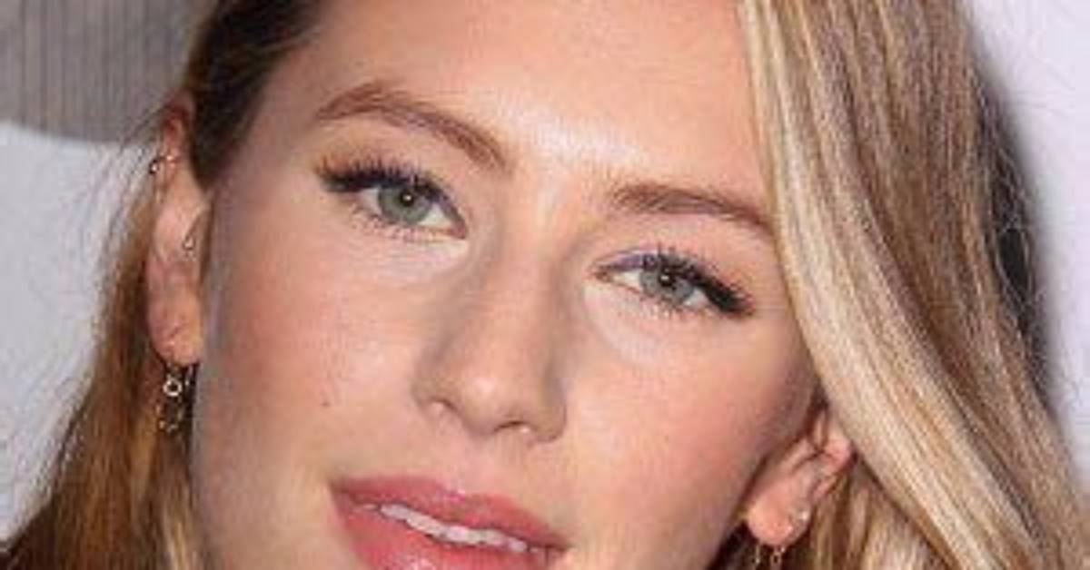 Dylan Penn - Net Worth, Age, Height, Birthday, Bio, Wiki!
