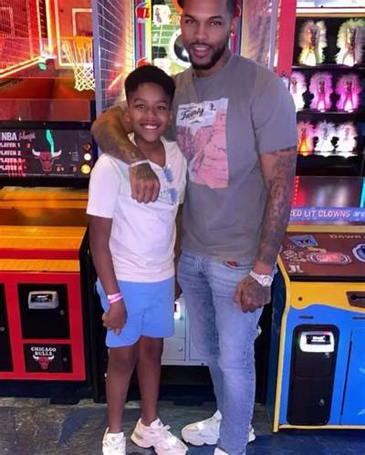 E Breezy - Net Worth, Age, Height, Birthday, Bio, Wiki!