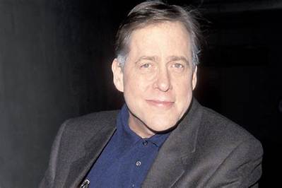 Earl Hindman - Net Worth, Age, Height, Birthday, Bio, Wiki!