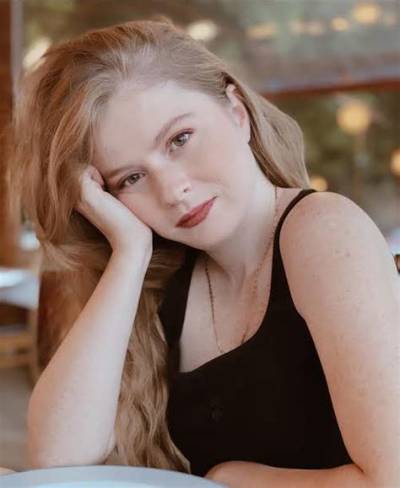 Ecem Erkek - Net Worth, Age, Height, Birthday, Bio, Wiki!
