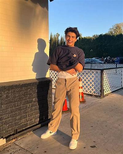 Eddie Preciado Net Worth 2024, Age, Height, Bio, Birthday, Wiki!