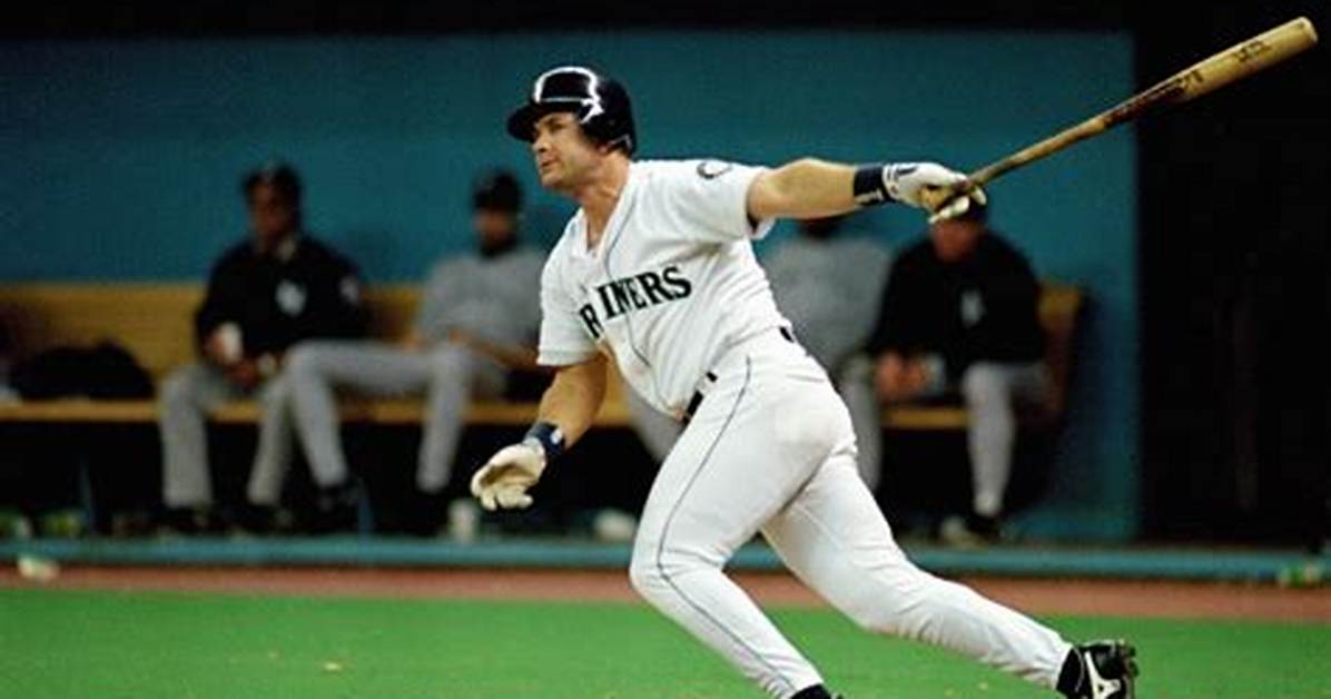Edgar Martinez - Net Worth, Age, Height, Birthday, Bio, Wiki!