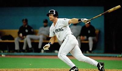 Edgar Martinez - Net Worth, Age, Height, Birthday, Bio, Wiki!