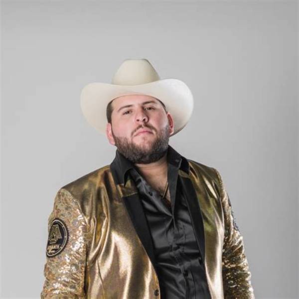 El Fantasma Net Worth, Age, Height, Bio, Birthday, Wiki!