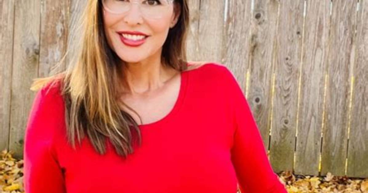 Elaina Bellis - Net Worth, Age, Height, Birthday, Bio, Wiki!