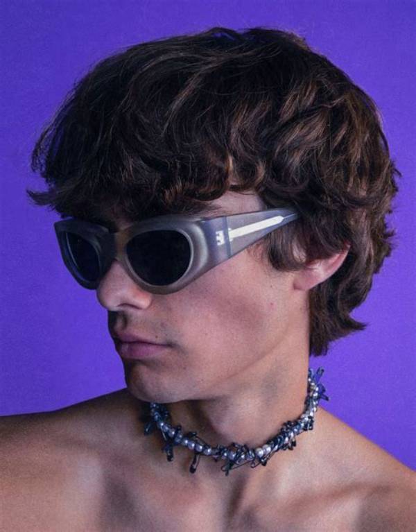 Eli Russell Linnetz Net Worth, Age, Height, Bio, Birthday, Wiki!