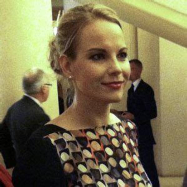 Elina Garanca Net Worth, Age, Height, Bio, Birthday, Wiki!