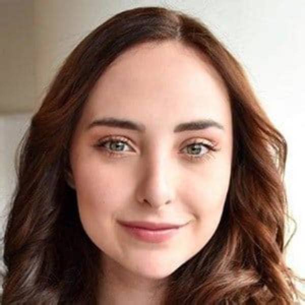 Elisa Vicedo - Net Worth, Age, Height, Birthday, Bio, Wiki!