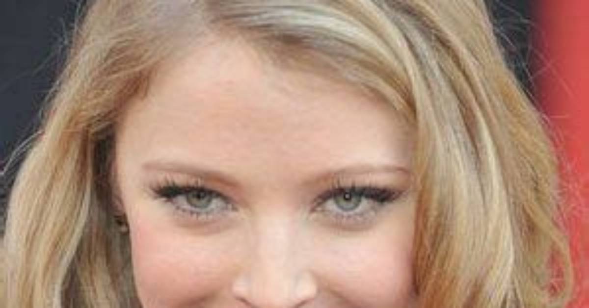 Elisabeth Harnois Net Worth, Age, Height, Bio, Birthday, Wiki!