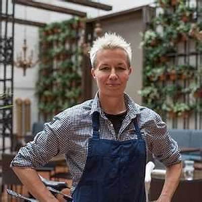 Elizabeth Falkner Net Worth, Age, Height, Bio, Birthday, Wiki!