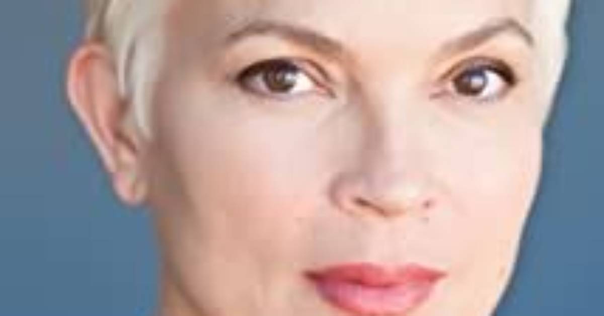 Elizabeth Gracen Net Worth, Age, Height, Bio, Birthday, Wiki!