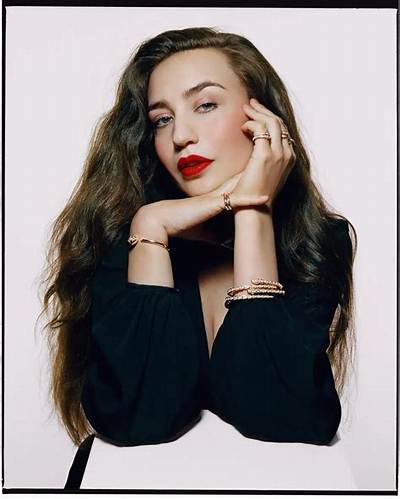 Elizabeth Jagger - Net Worth, Age, Height, Birthday, Bio, Wiki!