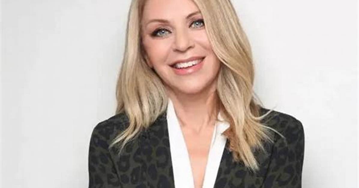 Elli Tv Net Worth, Age, Height, Bio, Birthday, Wiki!
