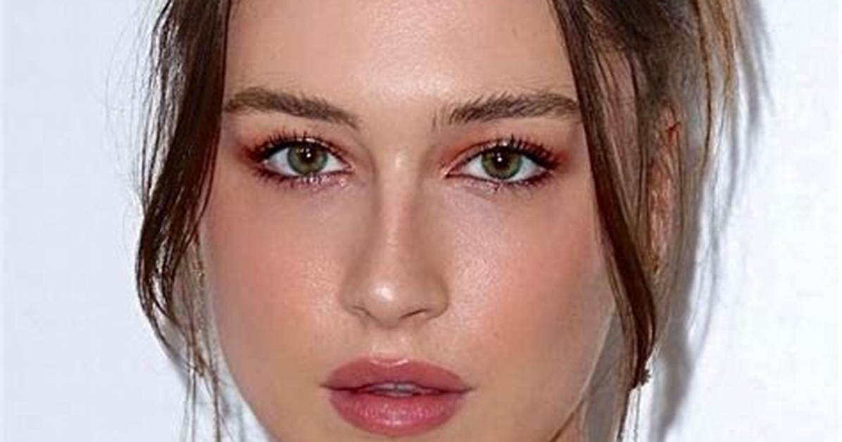Elsie Hewitt - Net Worth, Age, Height, Birthday, Bio, Wiki!
