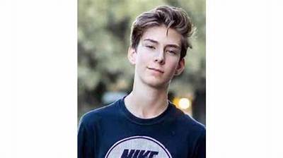Elton Sawyer - Net Worth, Age, Height, Birthday, Bio, Wiki!