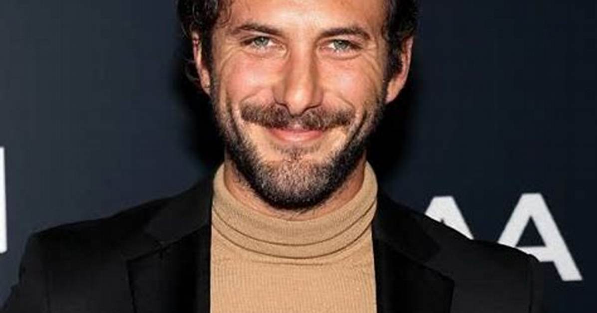 Emiliano Zurita - Net Worth, Age, Height, Birthday, Bio, Wiki!