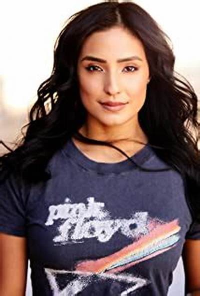 Emily Alabi - Net Worth, Age, Height, Birthday, Bio, Wiki!
