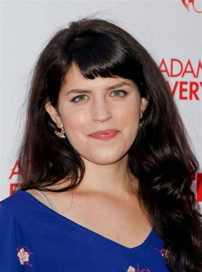 Emily Axford - Net Worth, Age, Height, Birthday, Bio, Wiki!