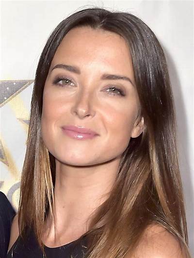Emily Baldoni Net Worth, Age, Height, Bio, Birthday, Wiki!