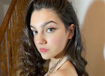 Emily Carey Net Worth 2024, Age, Height, Bio, Birthday, Wiki!