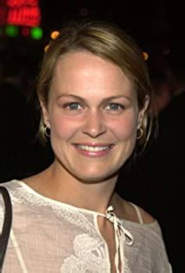 Emily Rutherfurd Net Worth 2024, Age, Height, Bio, Birthday, Wiki!
