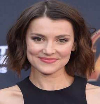 Emma Lahana - Net Worth, Age, Height, Birthday, Bio, Wiki!