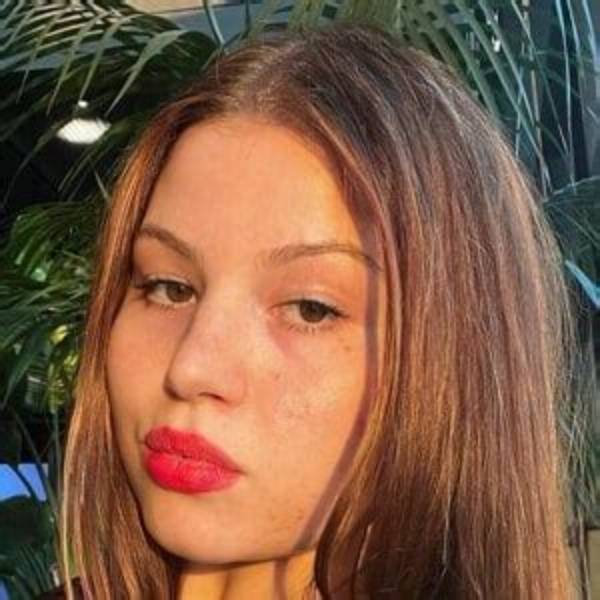 Emma Waldron - Net Worth, Age, Height, Birthday, Bio, Wiki!