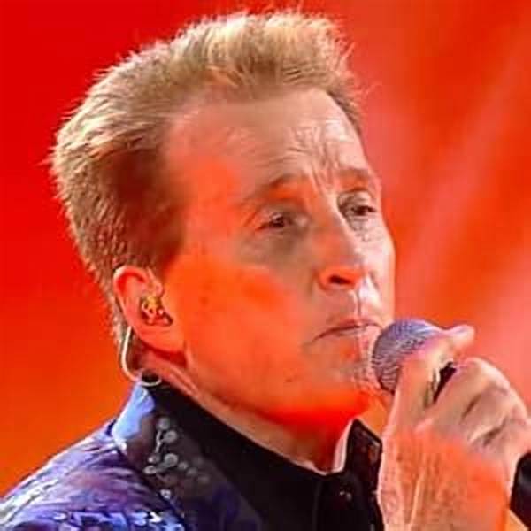Emmanuel Espinosa - Net Worth, Age, Height, Birthday, Bio, Wiki!