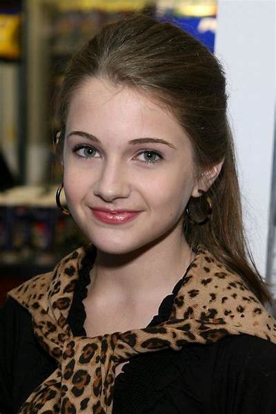 Emmy Clarke Net Worth 2024, Age, Height, Bio, Birthday, Wiki!
