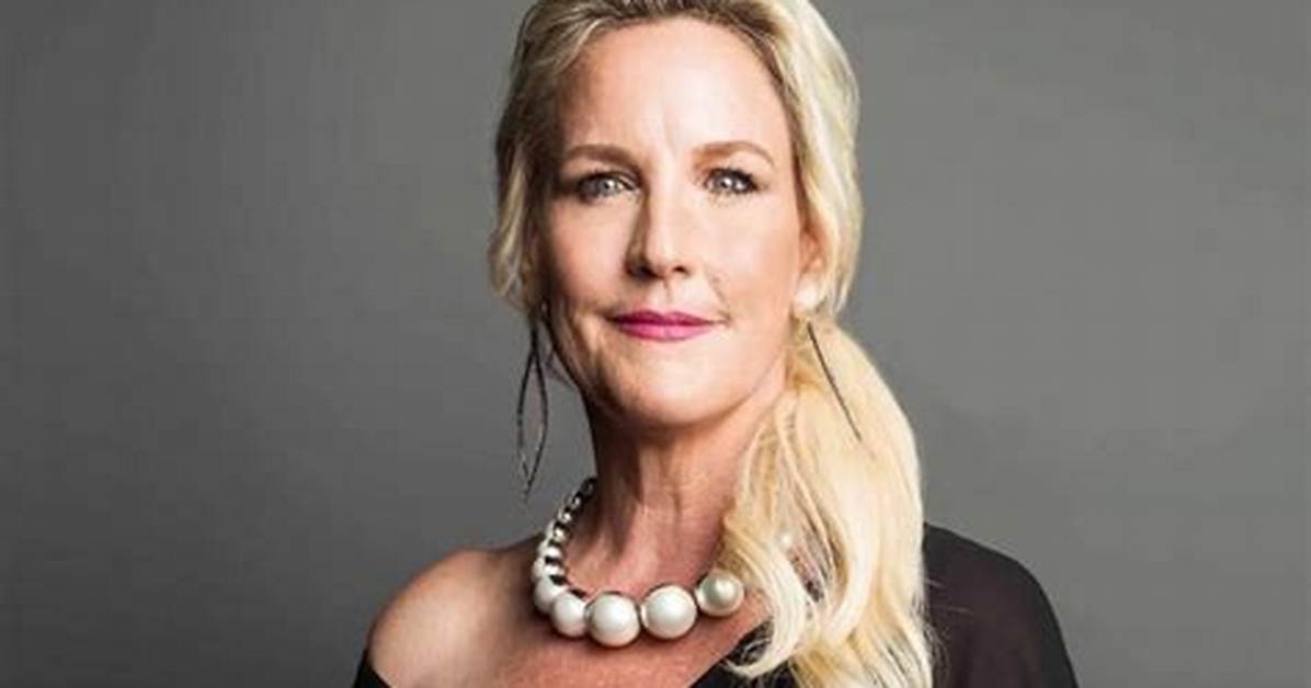 Erin Brock - Net Worth, Age, Height, Birthday, Bio, Wiki!