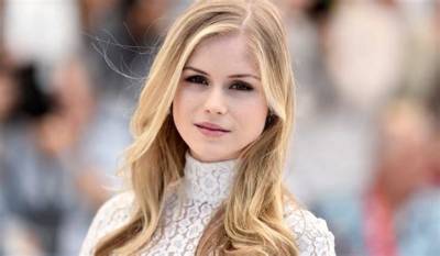 Erin Moriarty Net Worth 2024, Age, Height, Bio, Birthday, Wiki!