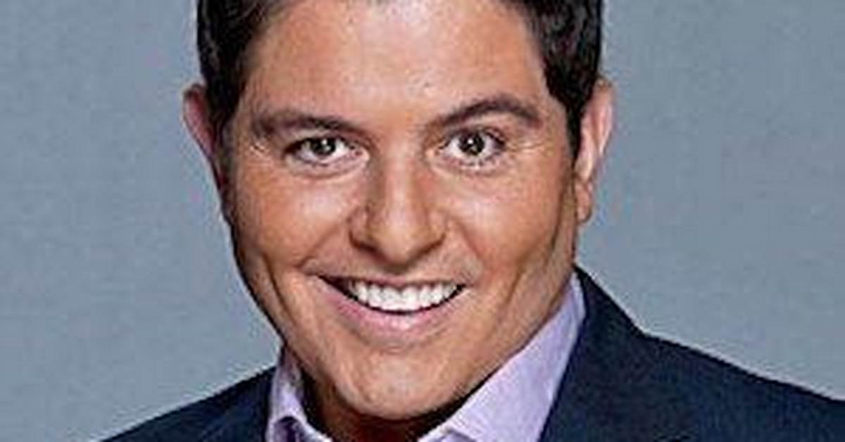 Ernesto Laguardia Net Worth, Age, Height, Bio, Birthday, Wiki!