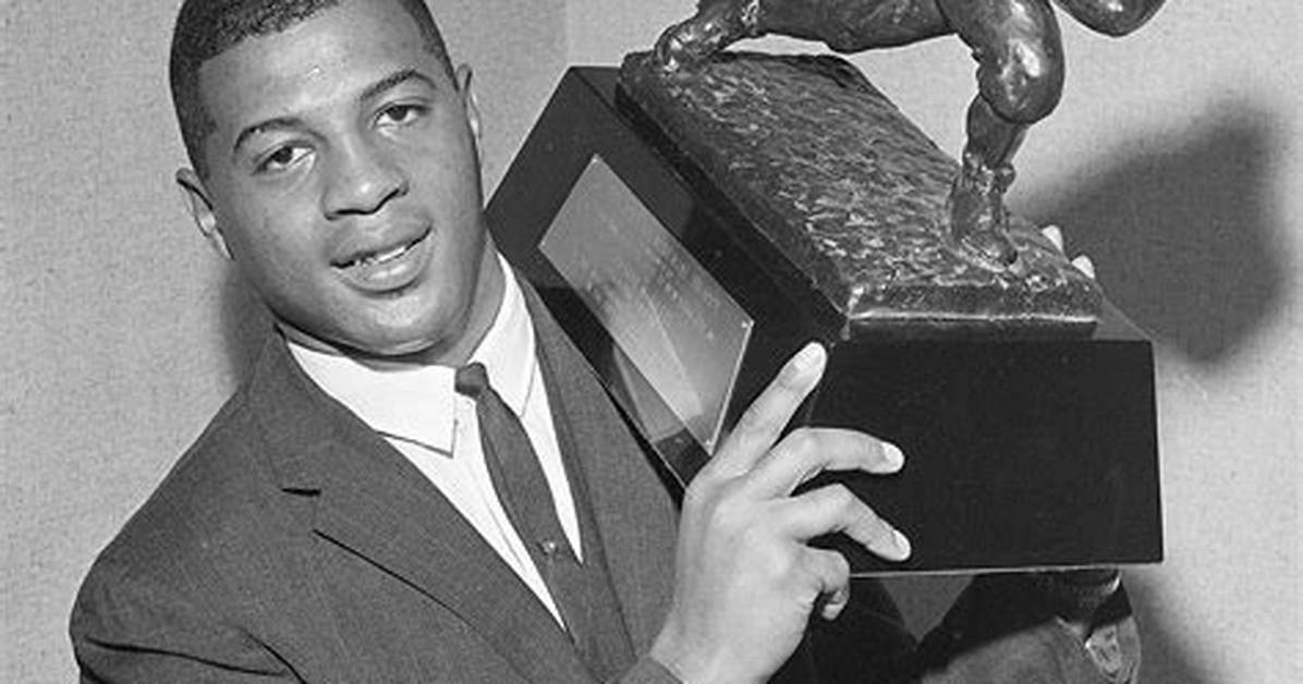 Ernie Davis Net Worth, Age, Height, Bio, Birthday, Wiki!