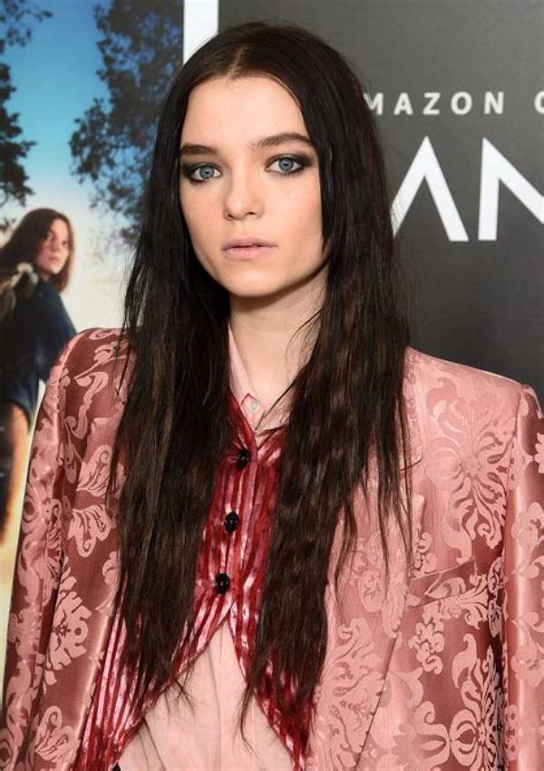 Esme Creed-Miles Net Worth 2024, Age, Height, Bio, Birthday, Wiki!
