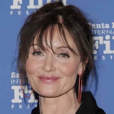 Essie Davis Net Worth, Age, Height, Bio, Birthday, Wiki!
