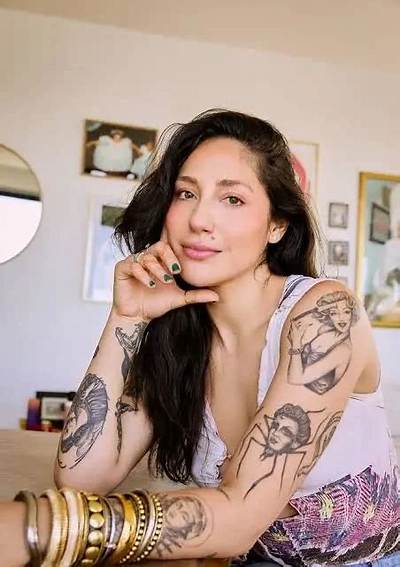 Estefania Borge - Net Worth, Age, Height, Birthday, Bio, Wiki!