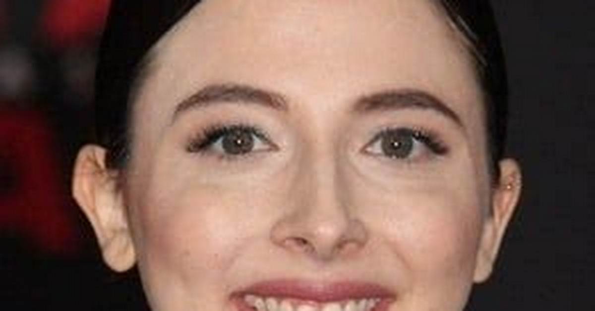 Esther Povitsky - Net Worth, Age, Height, Birthday, Bio, Wiki!