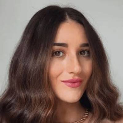 Esther Santer - Net Worth, Age, Height, Birthday, Bio, Wiki!