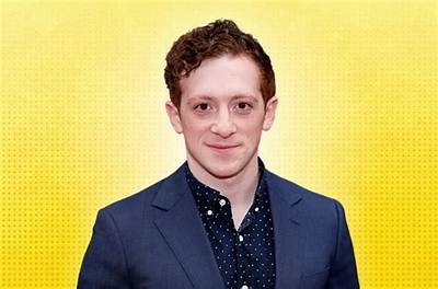 Ethan Hamilton Net Worth, Age, Height, Bio, Birthday, Wiki!