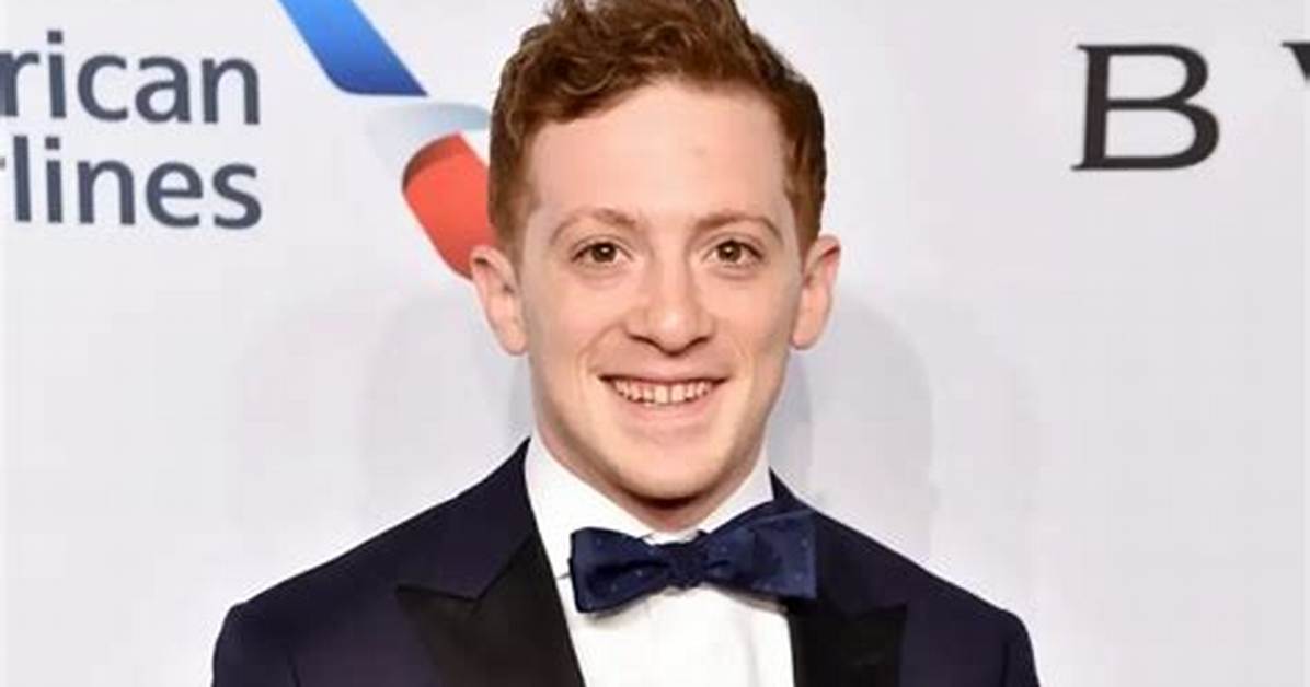 Ethan Slater Net Worth, Age, Height, Bio, Birthday, Wiki!