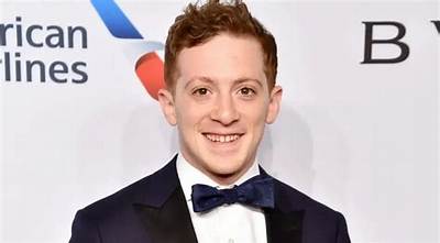 Ethan Slater Net Worth, Age, Height, Bio, Birthday, Wiki!