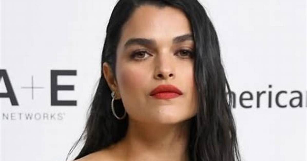 Eve Harlow Net Worth, Age, Height, Bio, Birthday, Wiki!