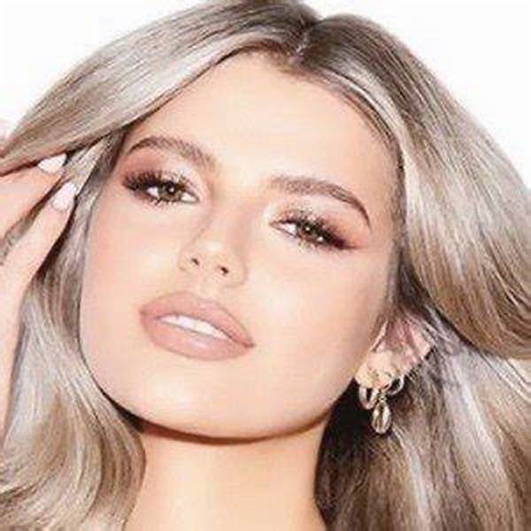 Evelina Papantoniou - Net Worth, Age, Height, Birthday, Bio, Wiki!