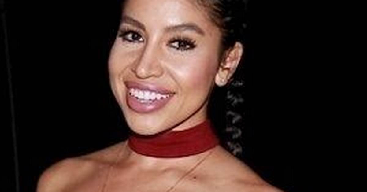 Evelyn Gonzalez - Net Worth, Age, Height, Birthday, Bio, Wiki!