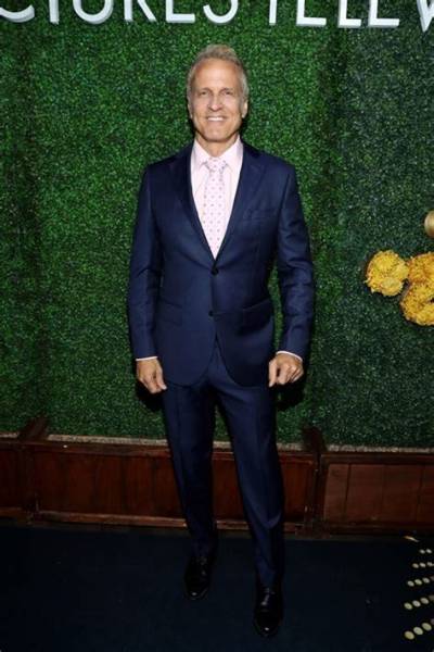 Fabian Manzano Net Worth, Age, Height, Bio, Birthday, Wiki!