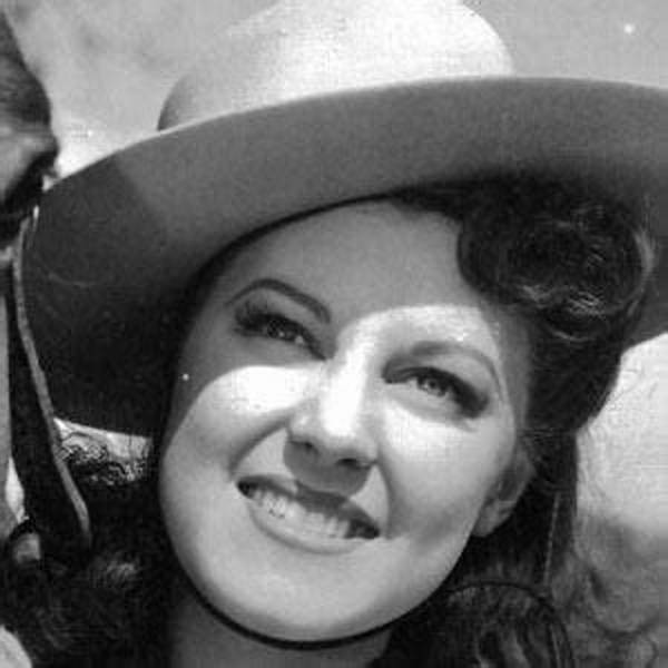 Fay Mckenzie - Net Worth, Age, Height, Birthday, Bio, Wiki!