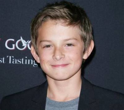 Finley Jacobsen - Net Worth, Age, Height, Birthday, Bio, Wiki!