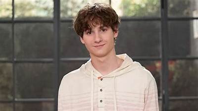 Finn Carr Net Worth, Age, Height, Bio, Birthday, Wiki!