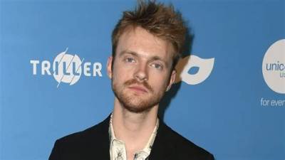 Finneas O'connell Net Worth, Age, Height, Bio, Birthday, Wiki!